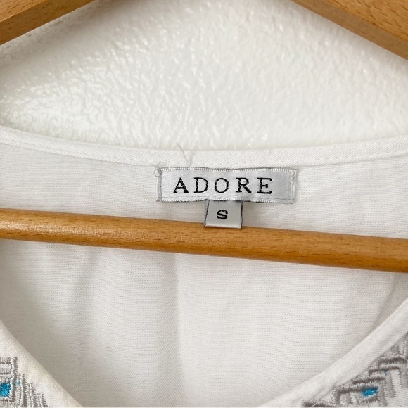Adore Floral Embroidered Blouse | Size S - Picture 3 of 5